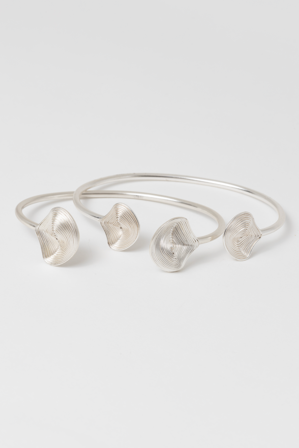 Pulsera Abierta Kamakay M - Plata
