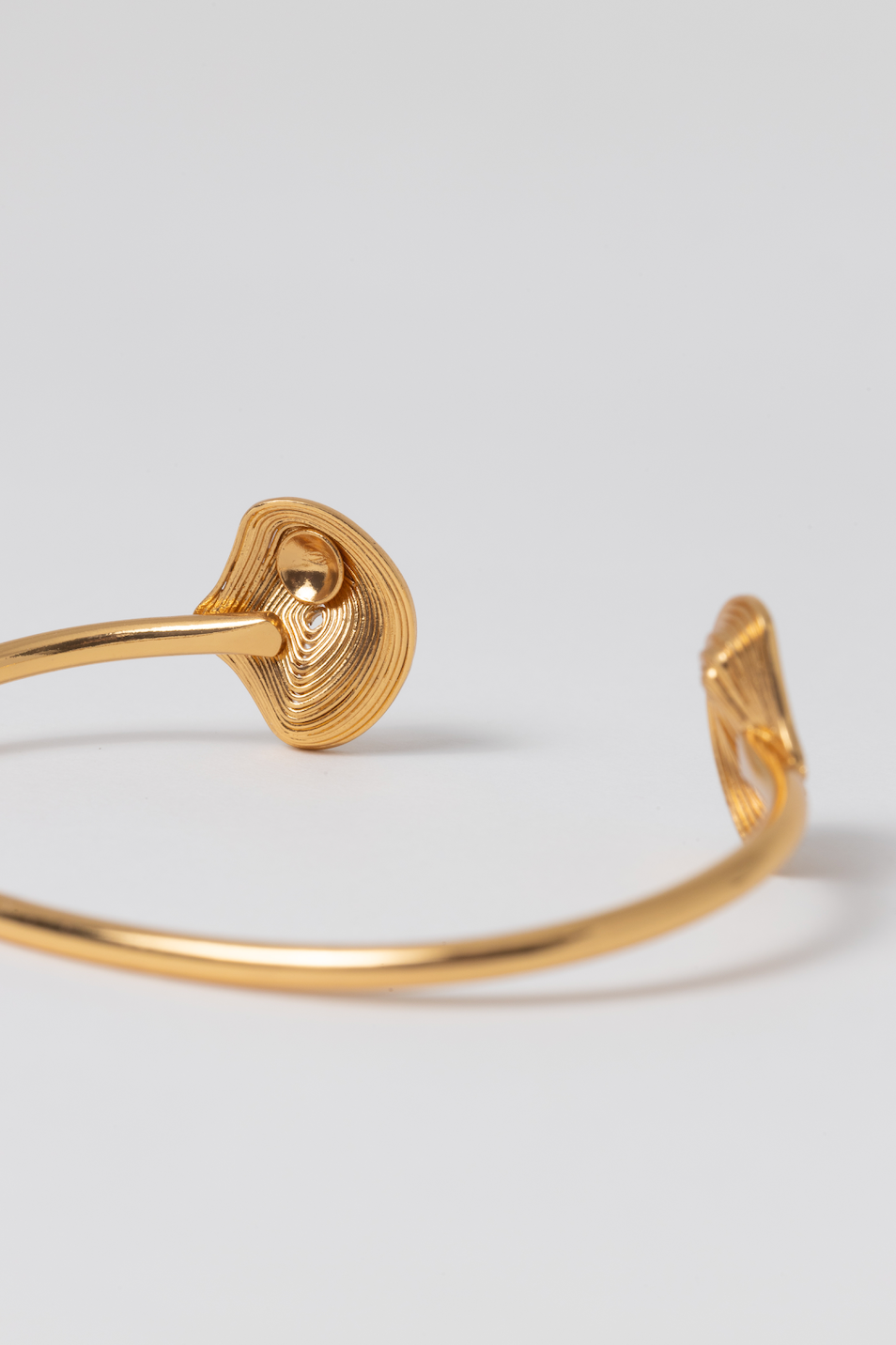 Pulsera Abierta Kamakay S - Oro