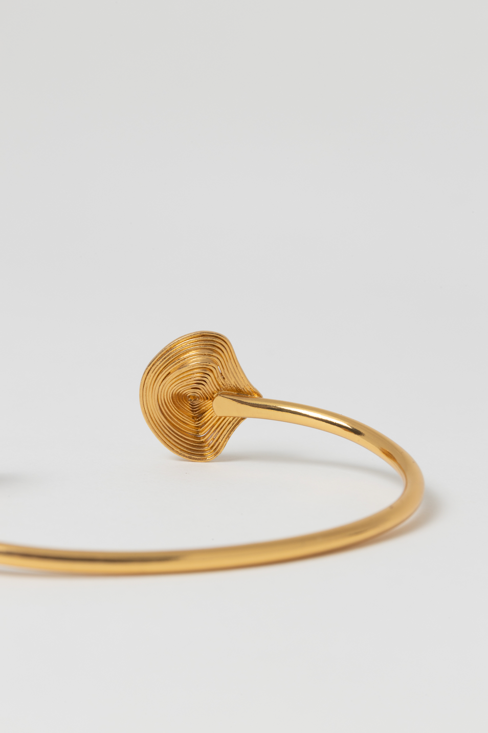 Pulsera Abierta Kamakay S - Oro