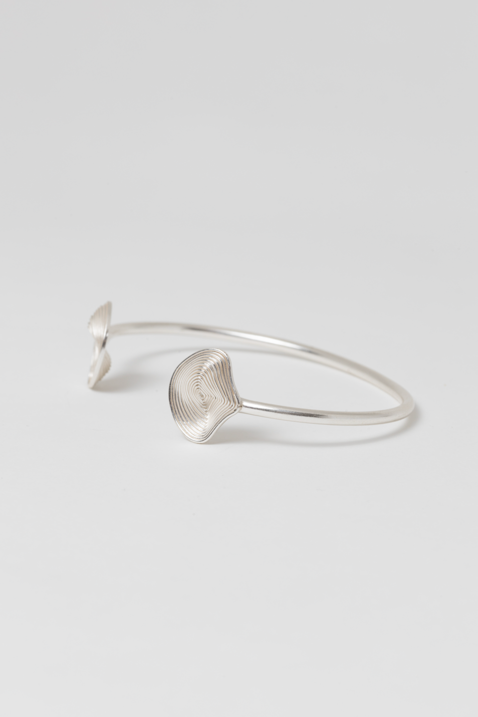 Pulsera Abierta Kamakay S - Plata