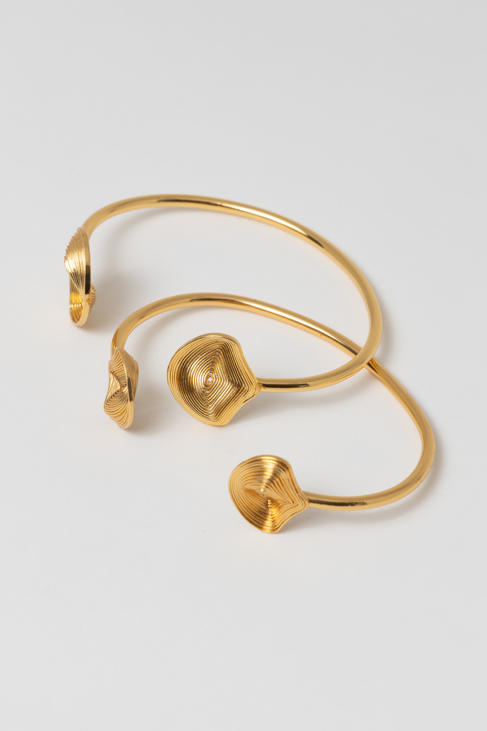 Pulsera Abierta Kamakay S - Oro