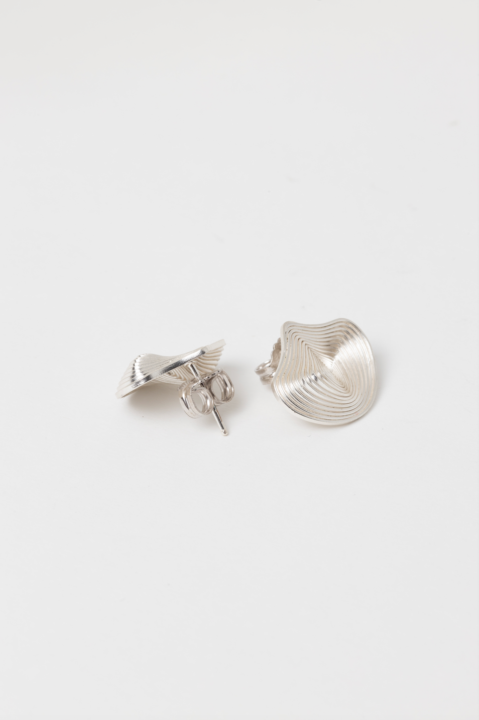 Kamakay Studs M - Silver