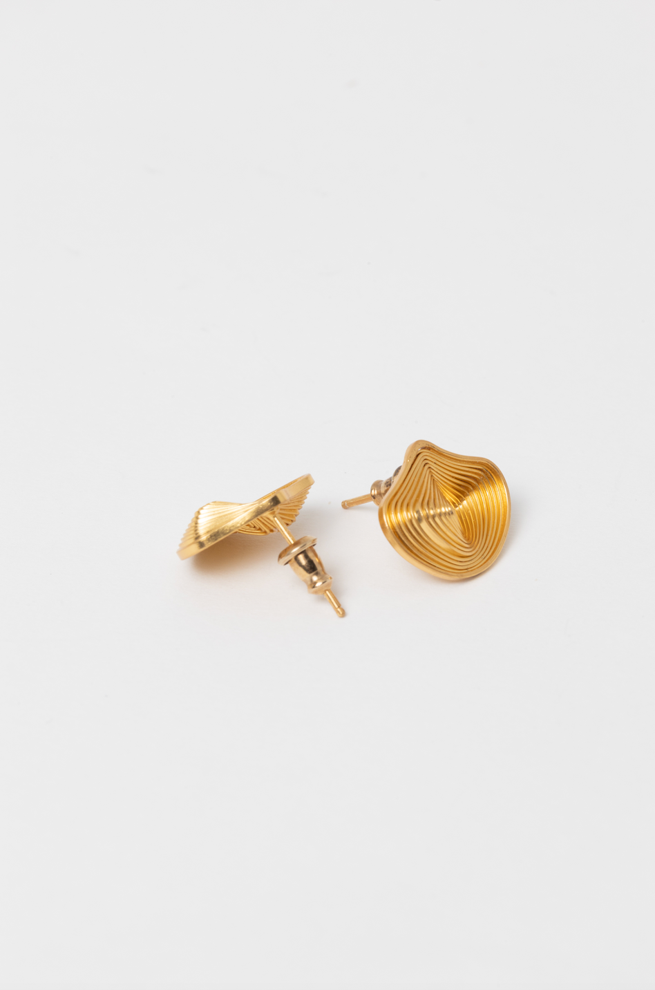 Tachuelas Kamakay S - Dorado